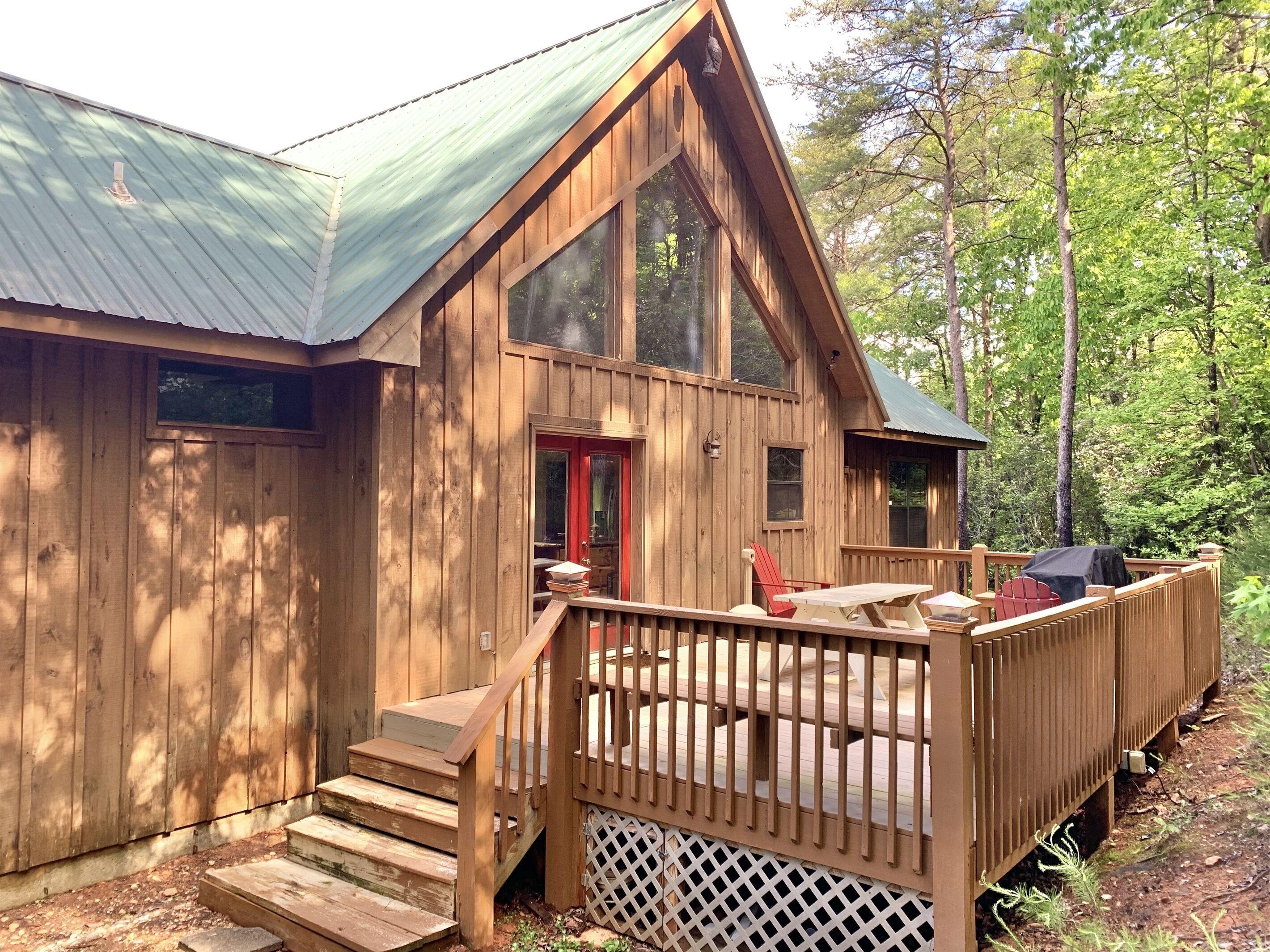 Amazing Mountain Views, Hot Tub, Arcade, Pool Table, Shuffleboard, Firepit