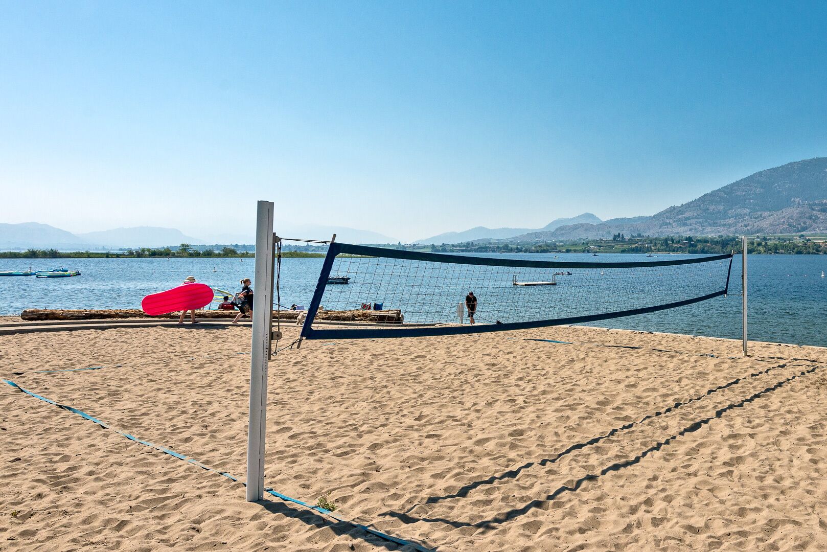 Sparrow's Haven: A Cozy Garden Retreat #202