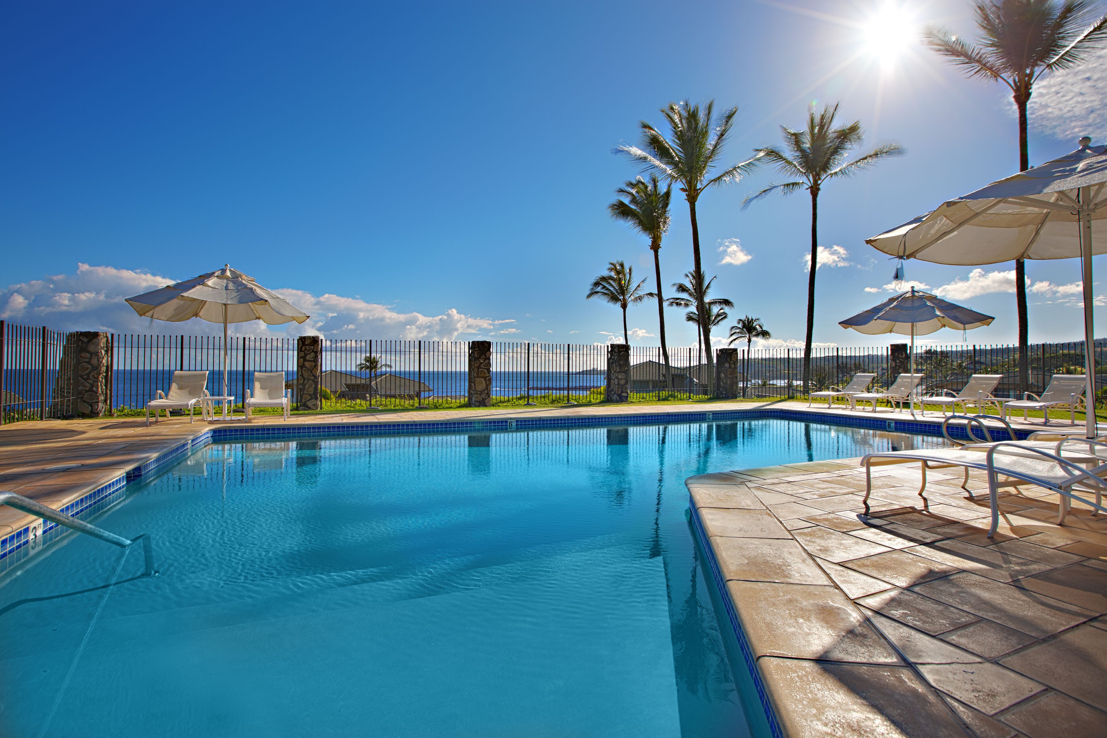 Sunny and Stylish, renovated gem in Kapalua
