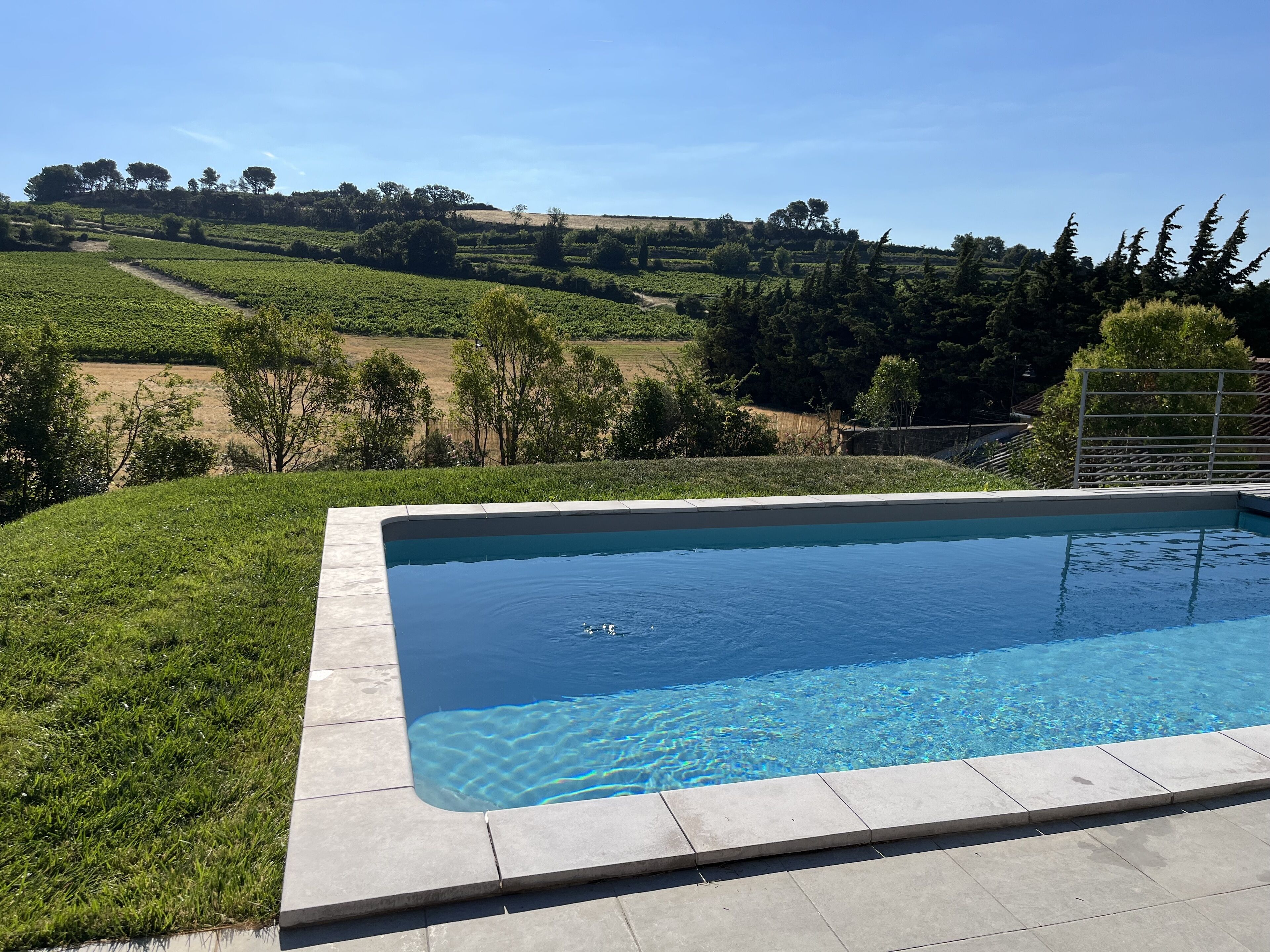 Modern Villa 360° view in the heart of Visan 7/8pers