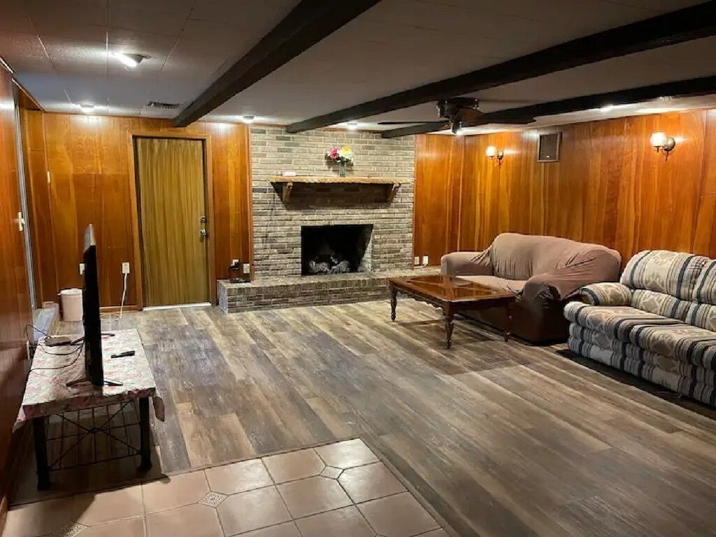 Specious House on 10 acres Orange Grove 1 Bedroom Apt Fridge