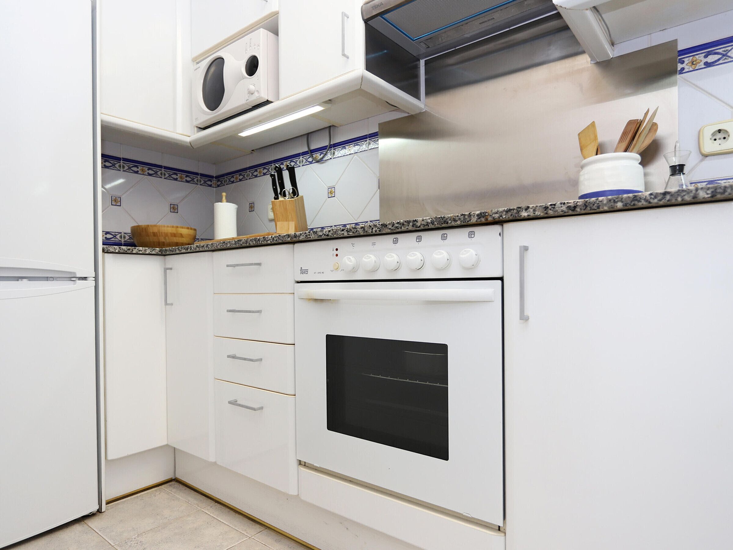 3-Bedroom Apartment, 150m from La Paella Beach, Wi-Fi, Smart TV, A/C, Terraces, No Pets/Smoking