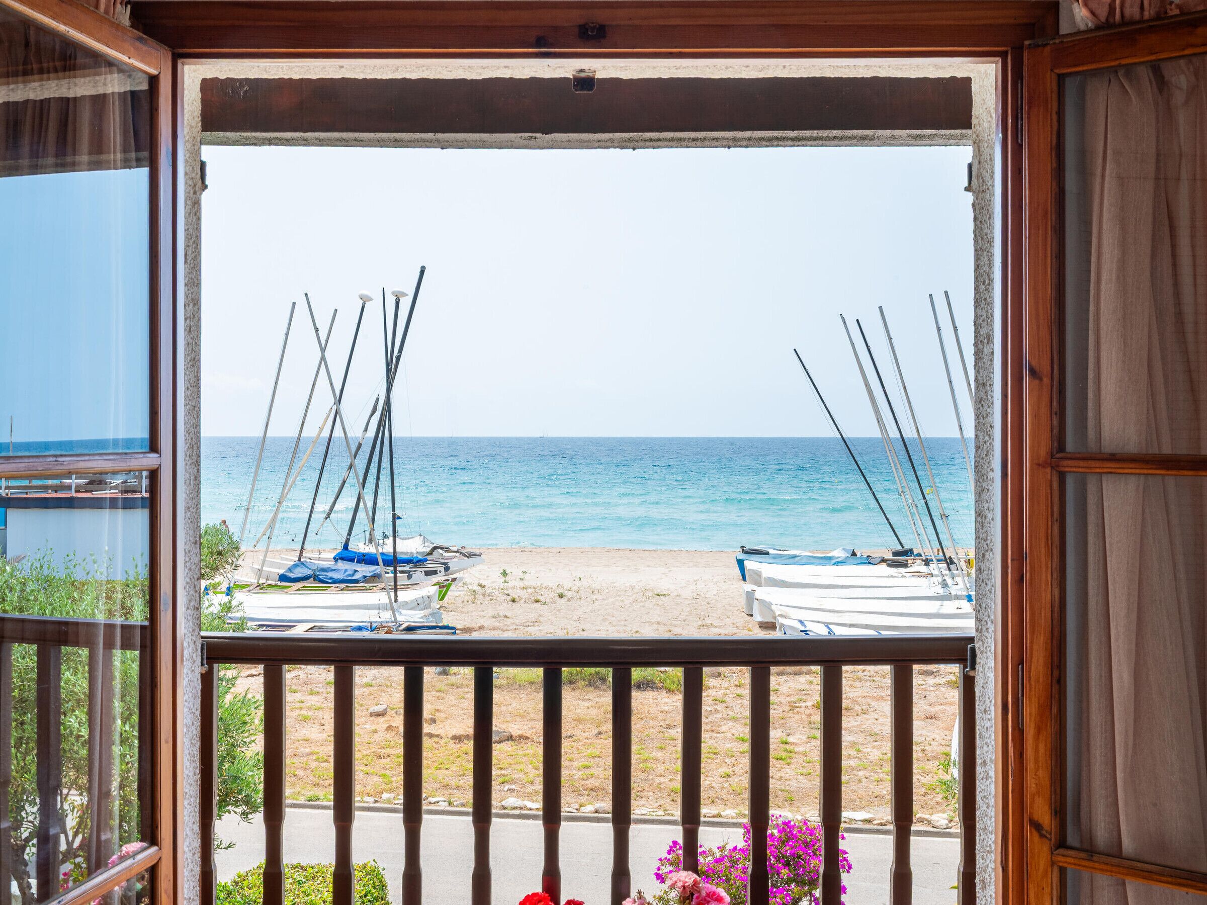 AT034 Platja Creixell: Casa situada delante de la playa