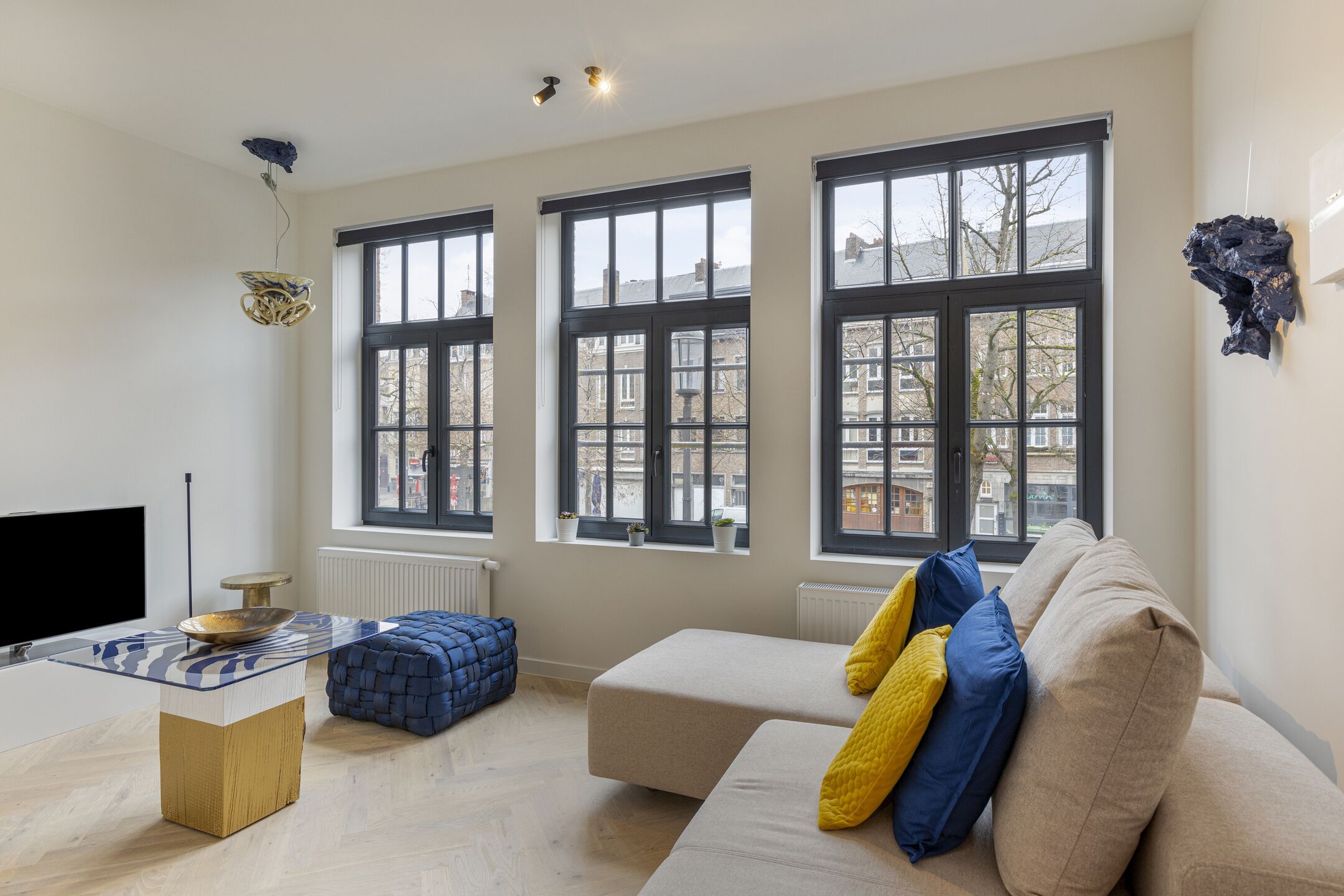 Charming Art Apartment by Lit d’Art