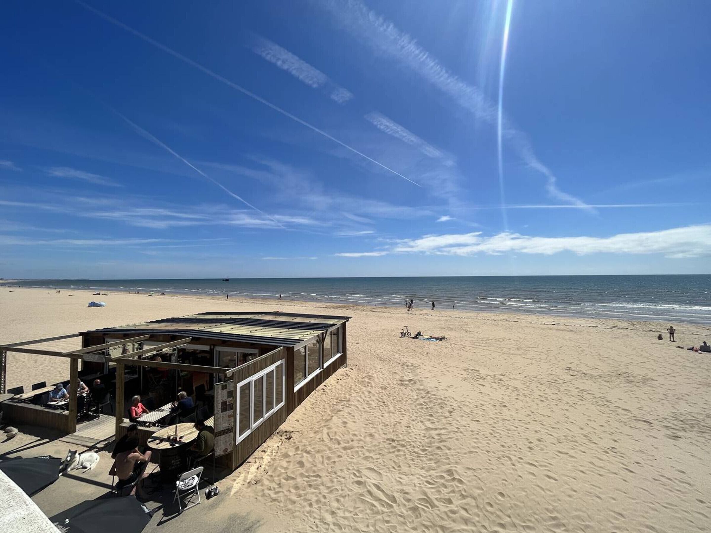 50m from St Jean de Monts Beach - Superb 2-room Cabin Apartment!