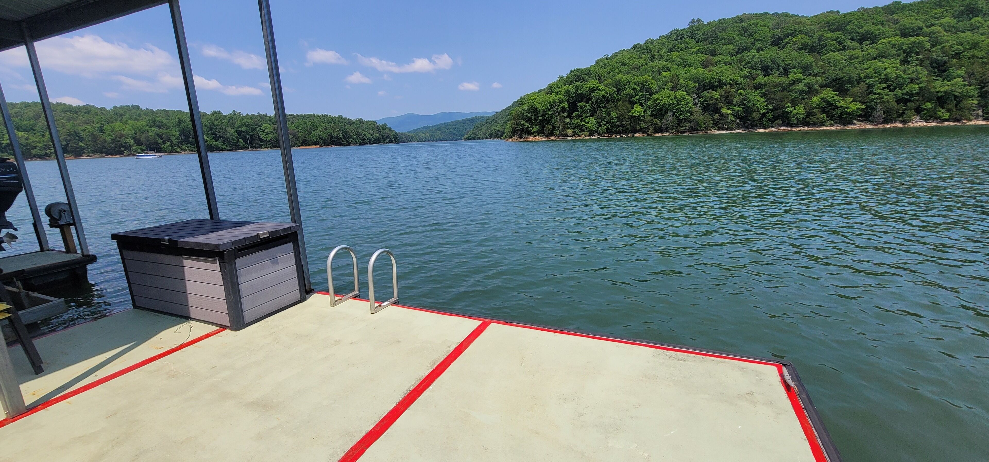 Million Dollar View  minutes from Springs Dock ,Flatt Hollow Marina + Deer field