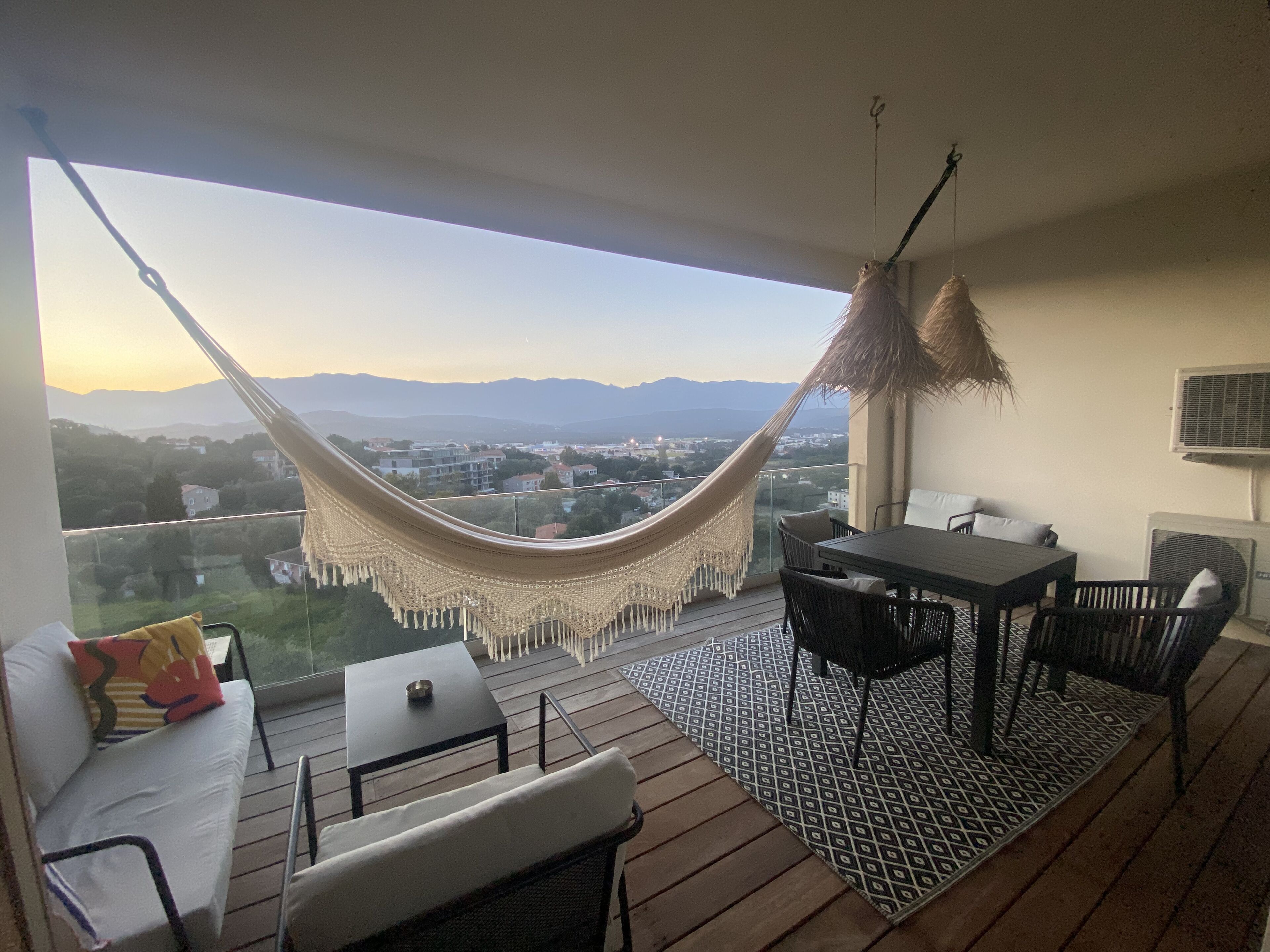 Charmant Appartement au Cœur de la Ville & Parking