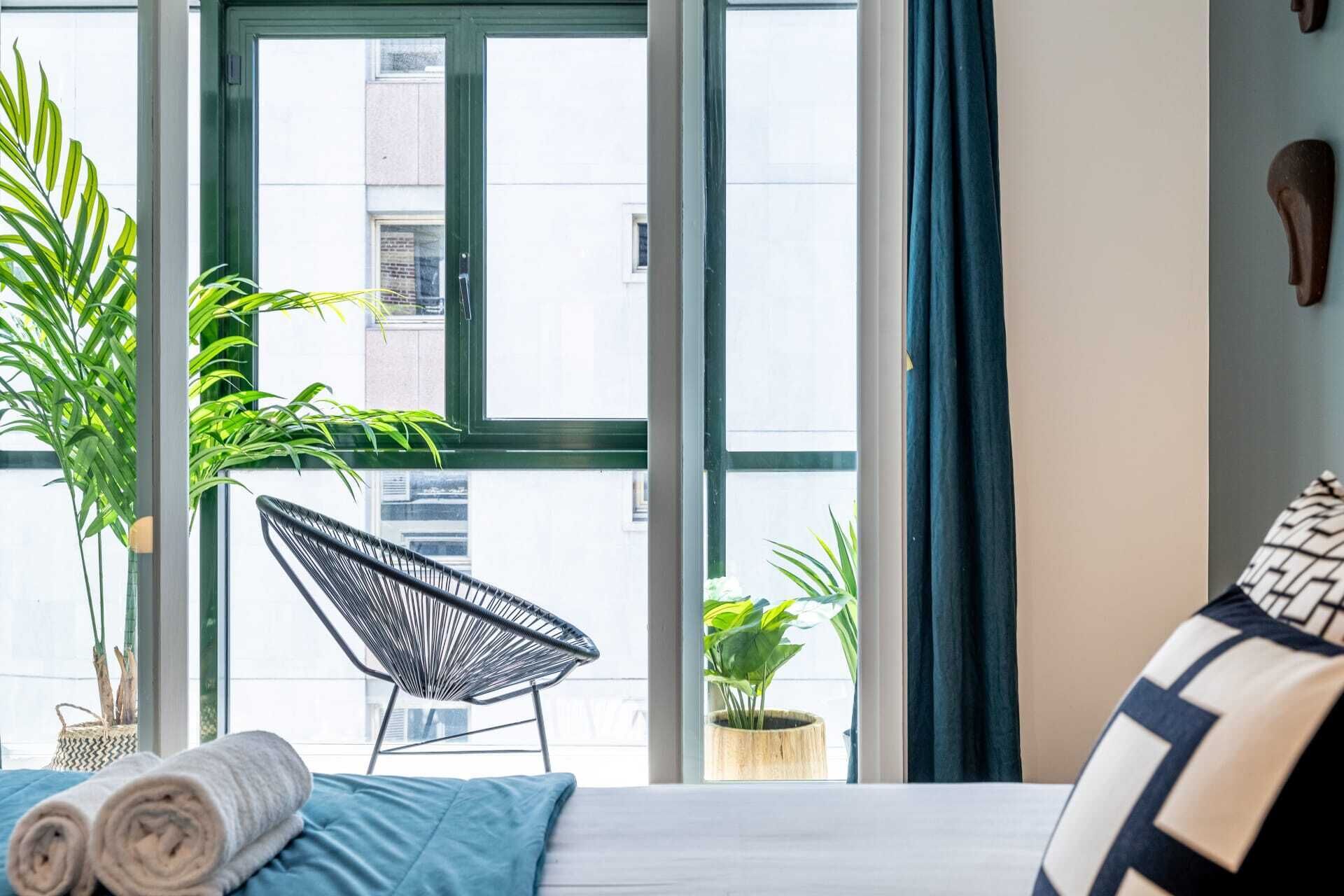 Sweett | Wagram Suite III