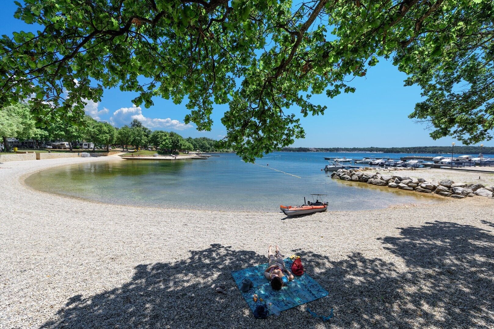 Modern Studio Apartment Valla II with Terrace and Garden view