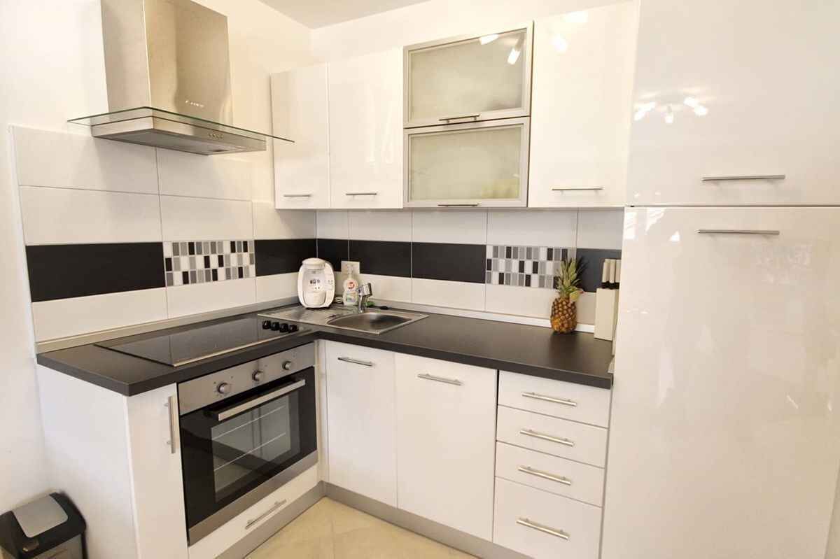Holiday apartment with WiFi and balcony